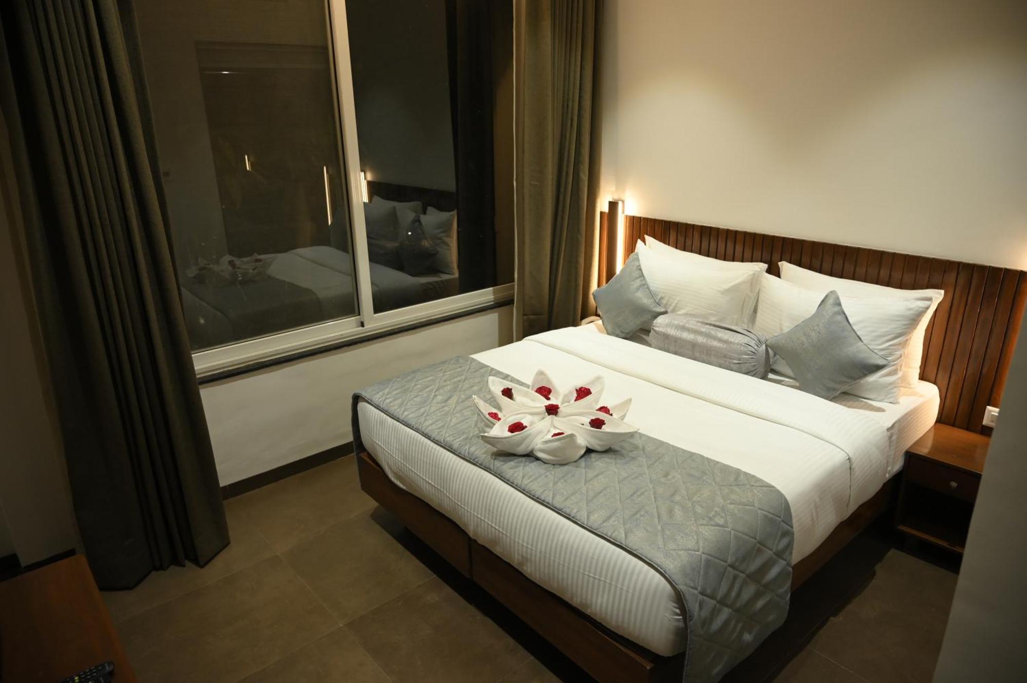 Mango Leaf Lake Resort Malkhed Ngoại thất bức ảnh